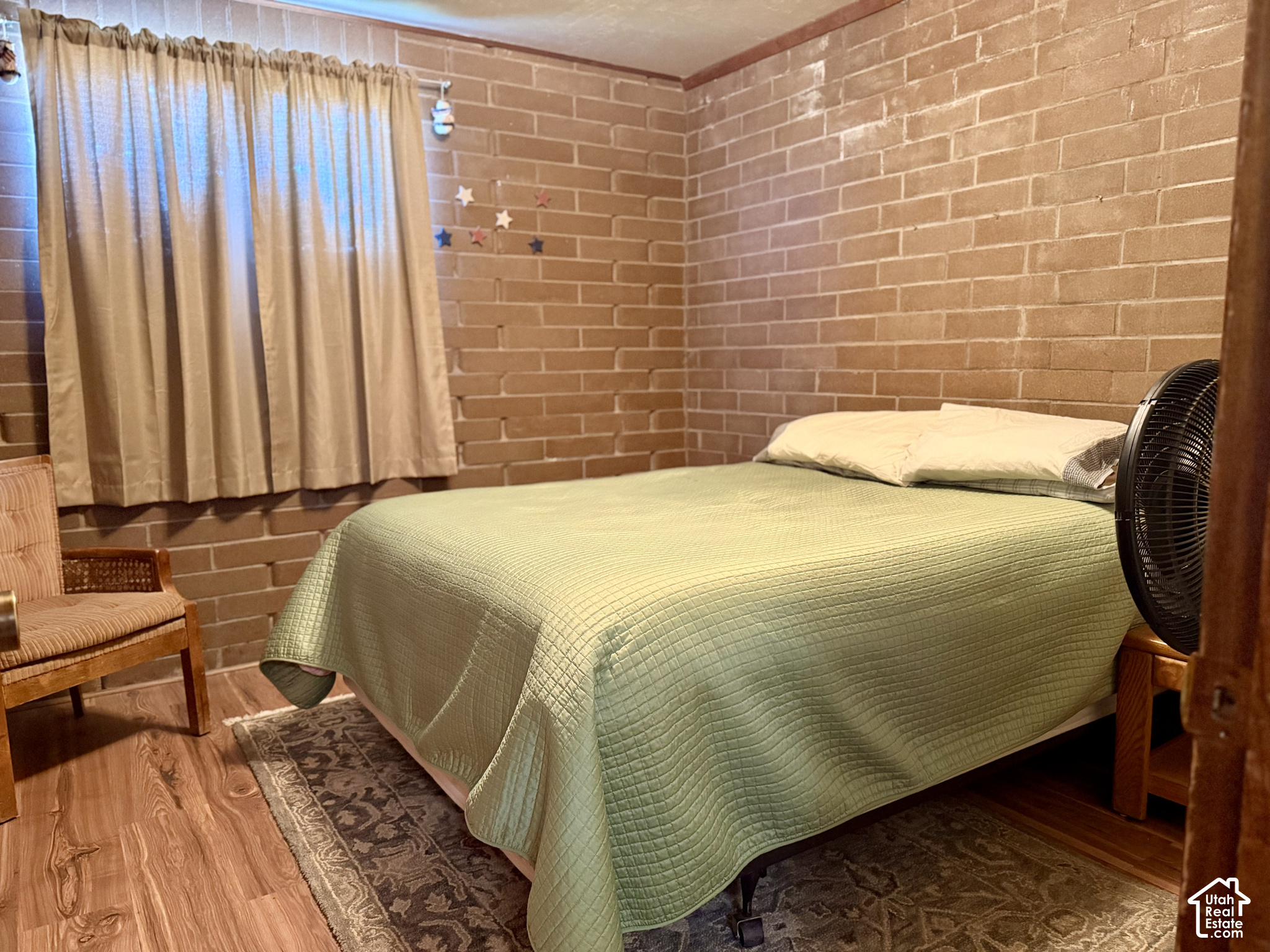 main property photo 16