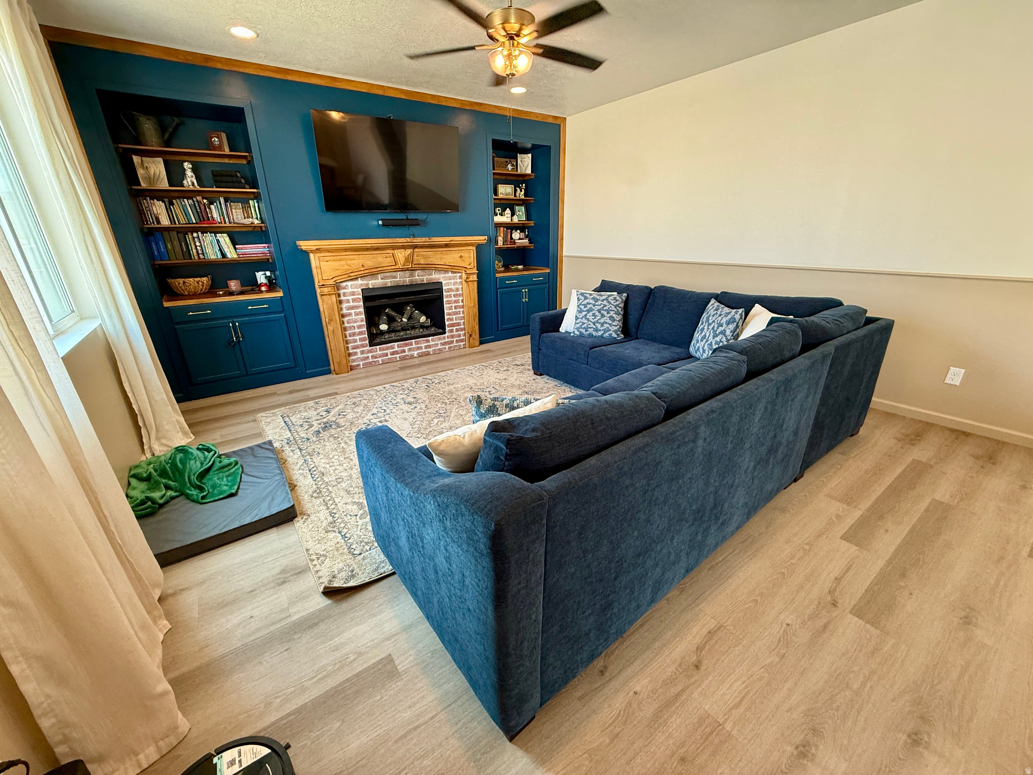 main property photo 15
