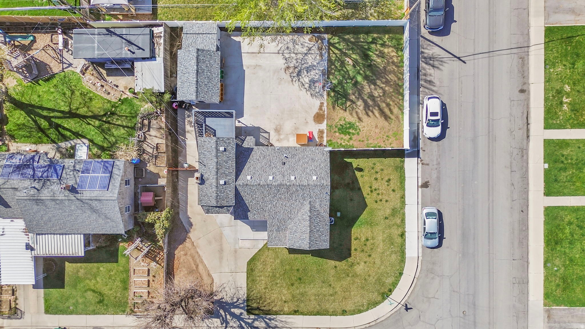 main property photo 19
