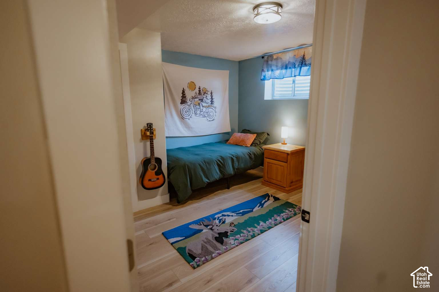 main property photo 28
