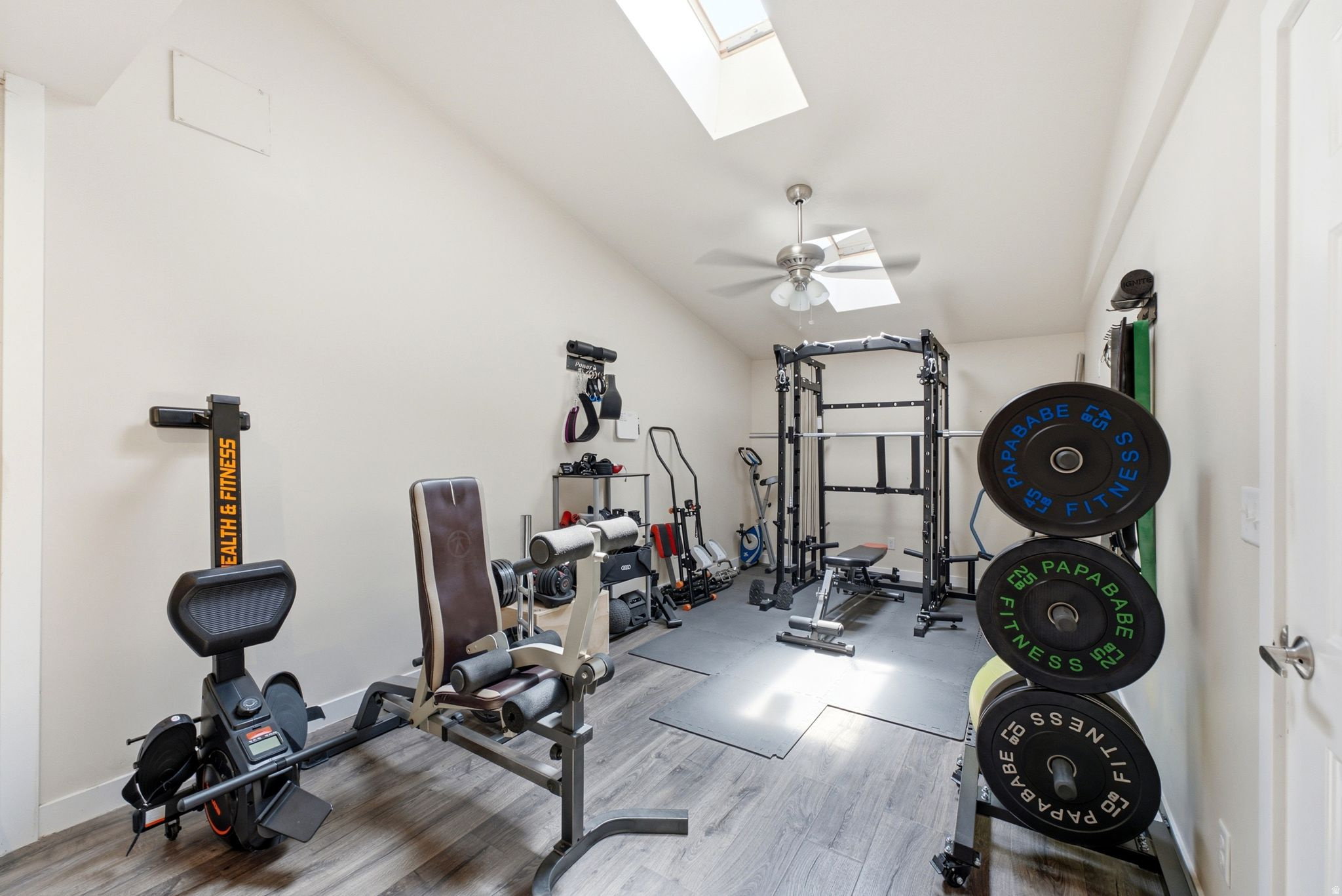 main property photo 8