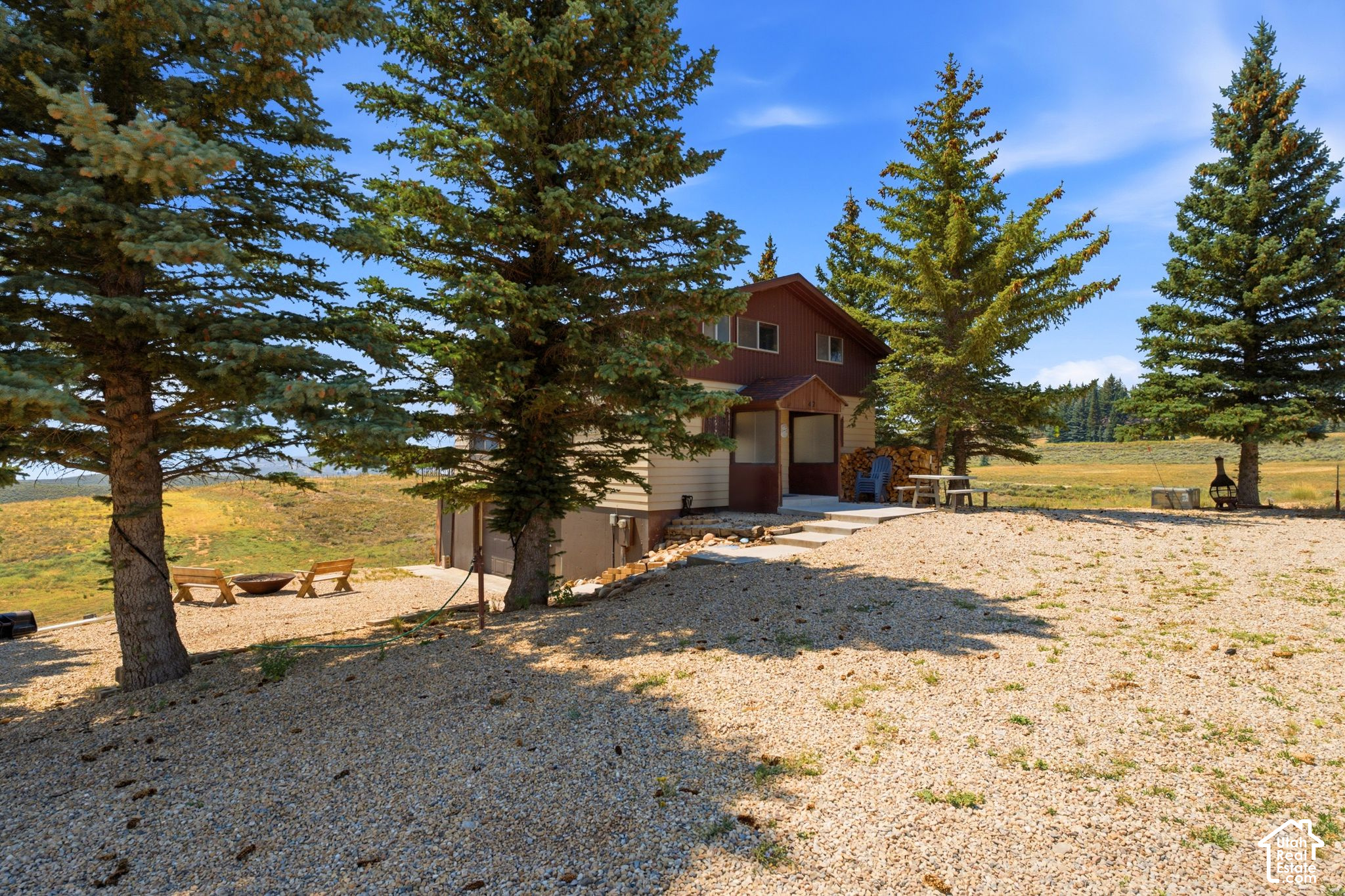 main property photo 45