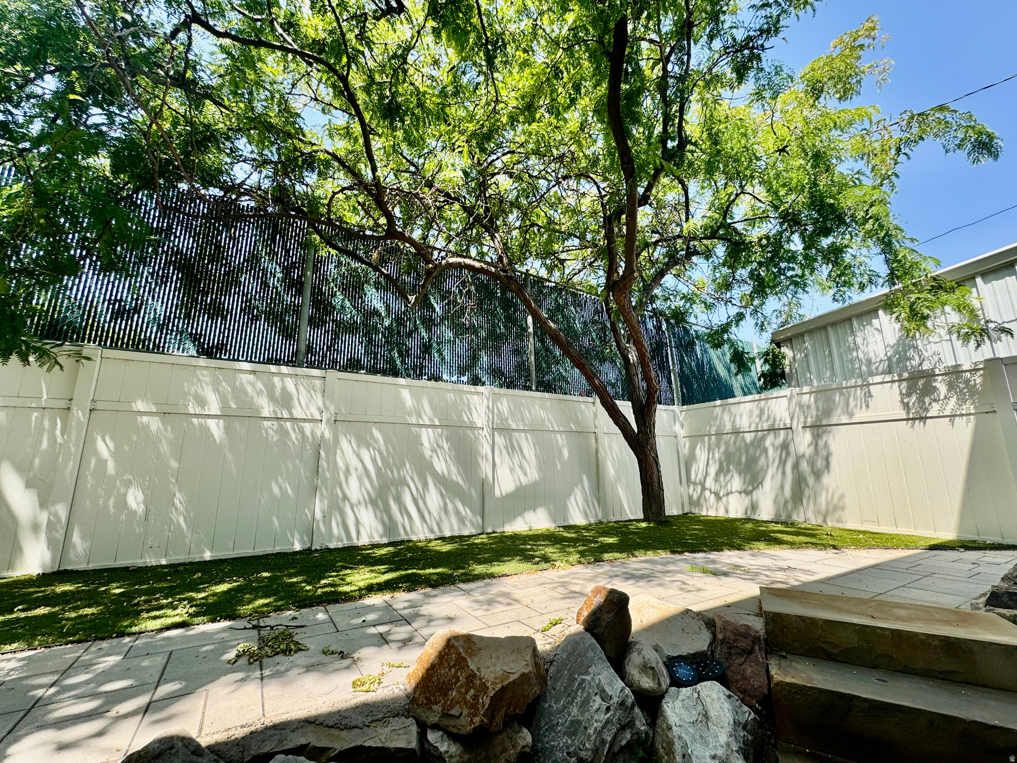 main property photo 60