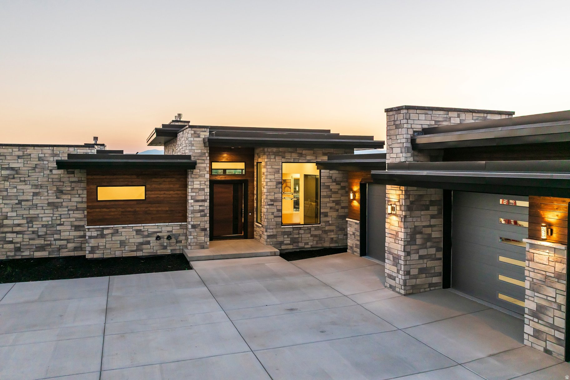 main property photo 105