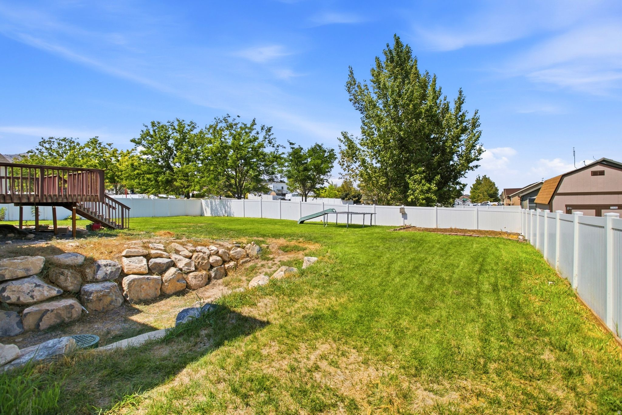 main property photo 49