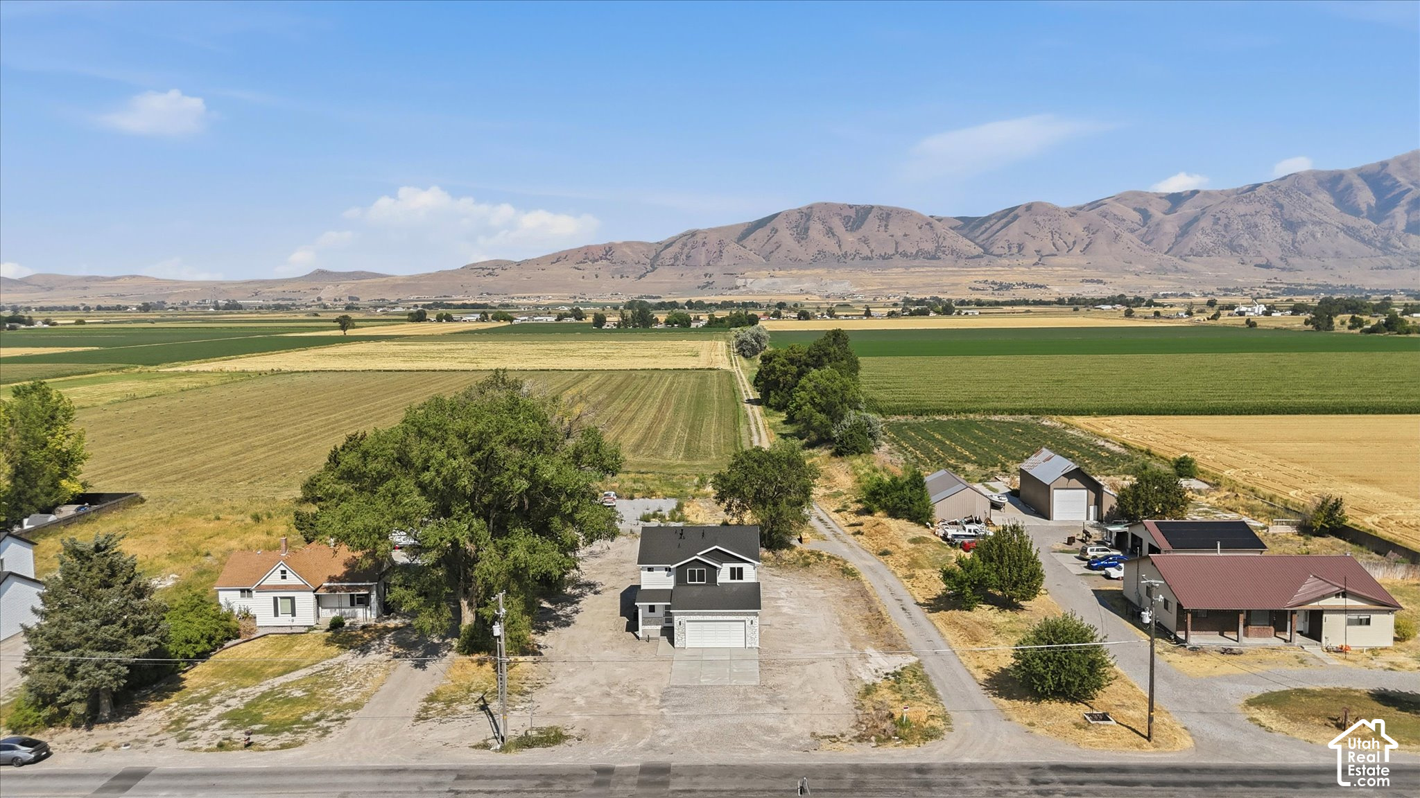 main property photo 36