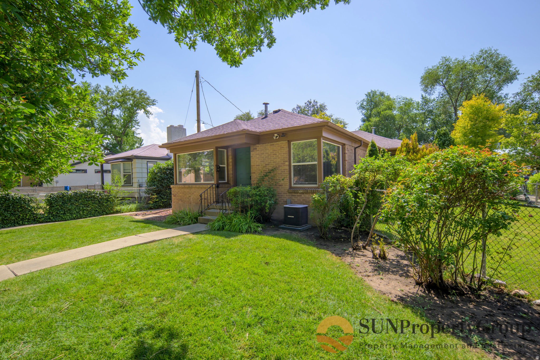 main property photo 20