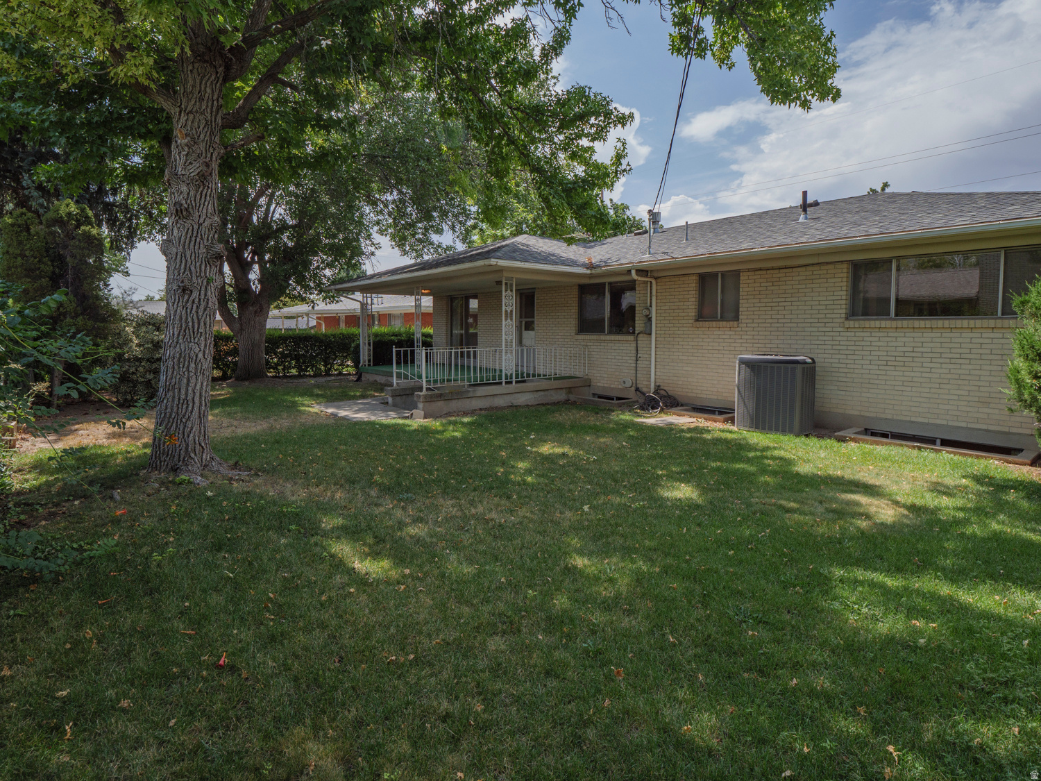 main property photo 26