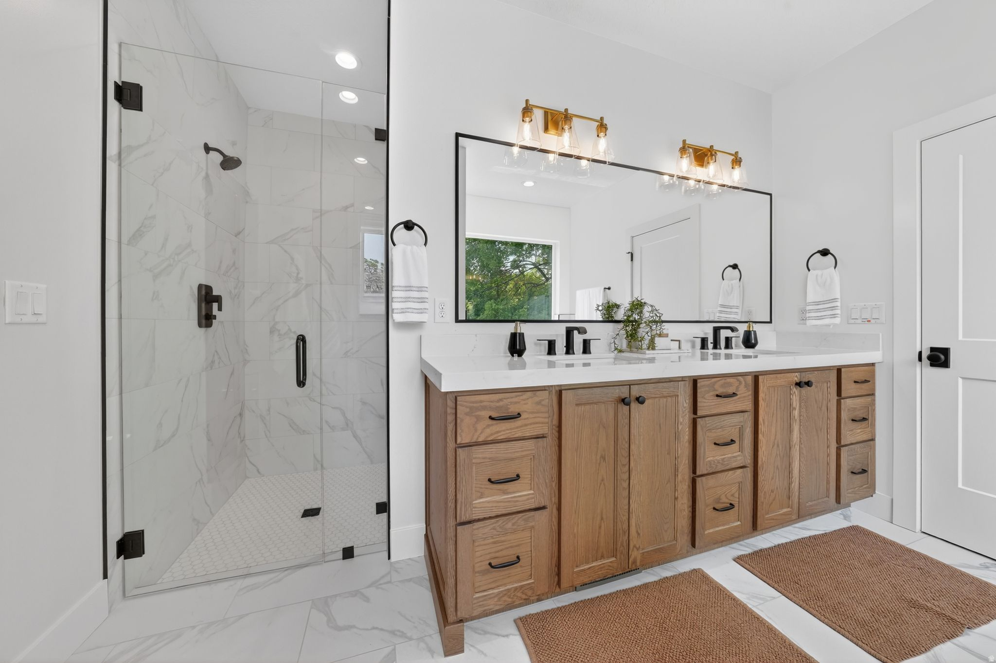 main property photo 111