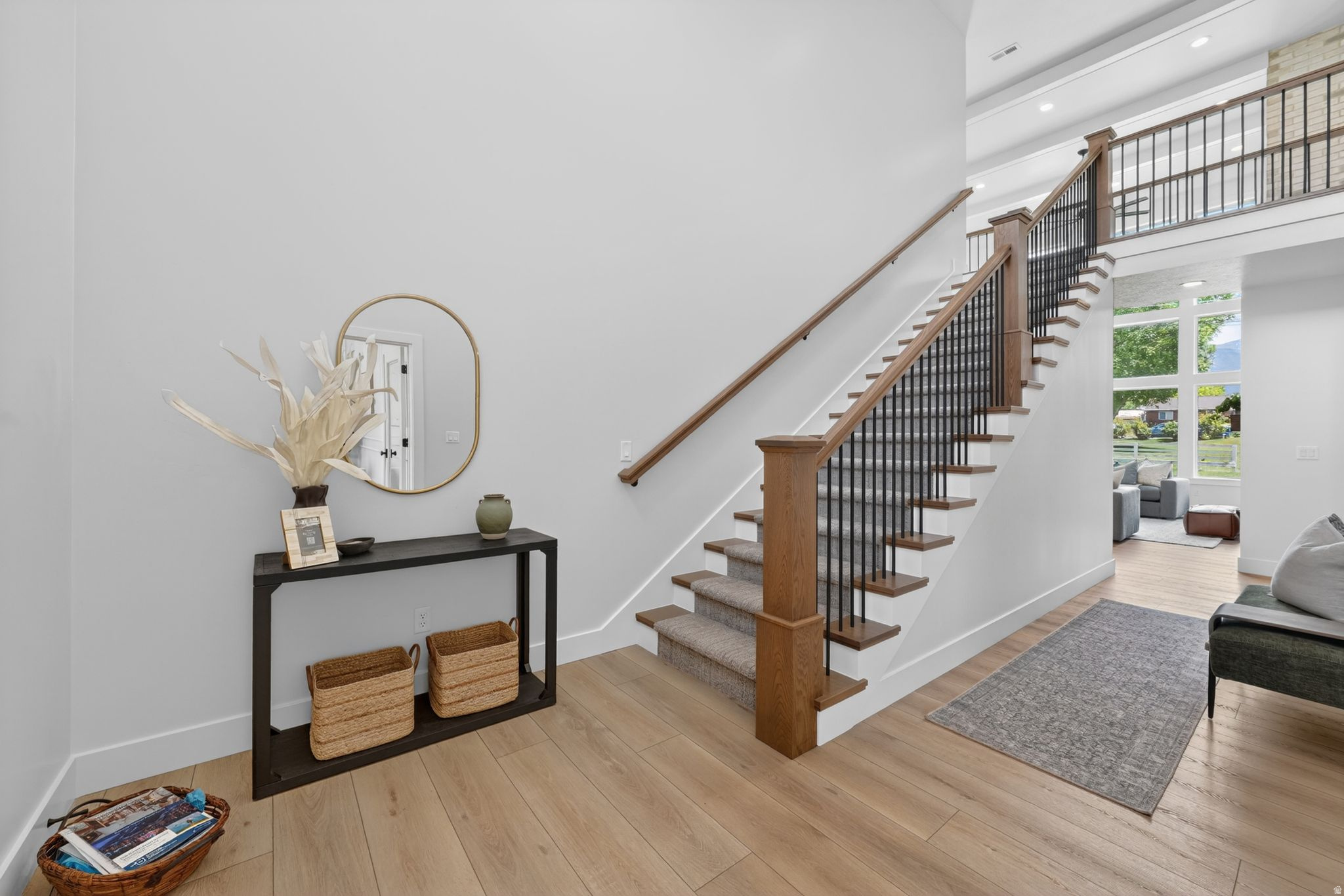 main property photo 123