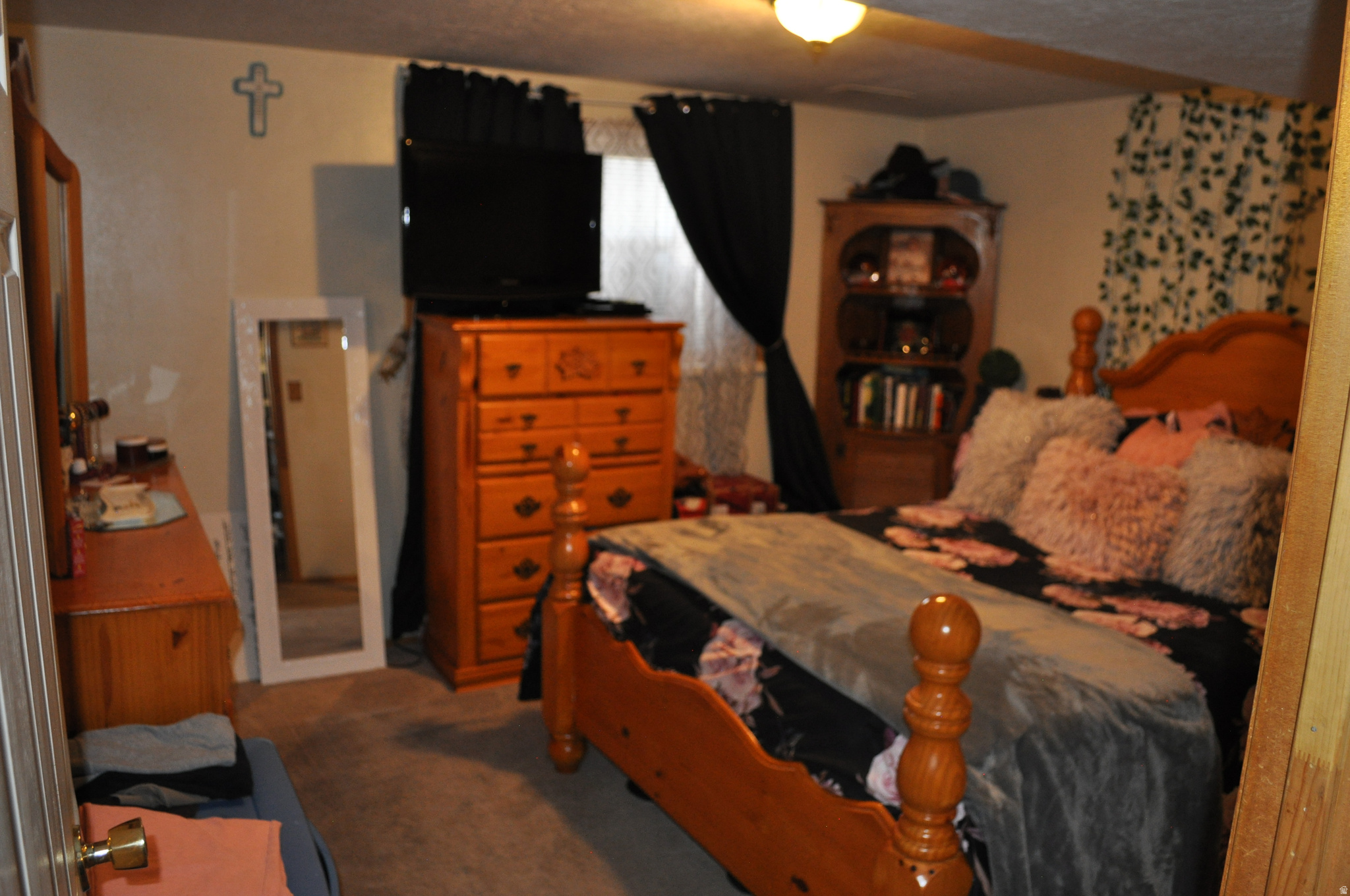 main property photo 5