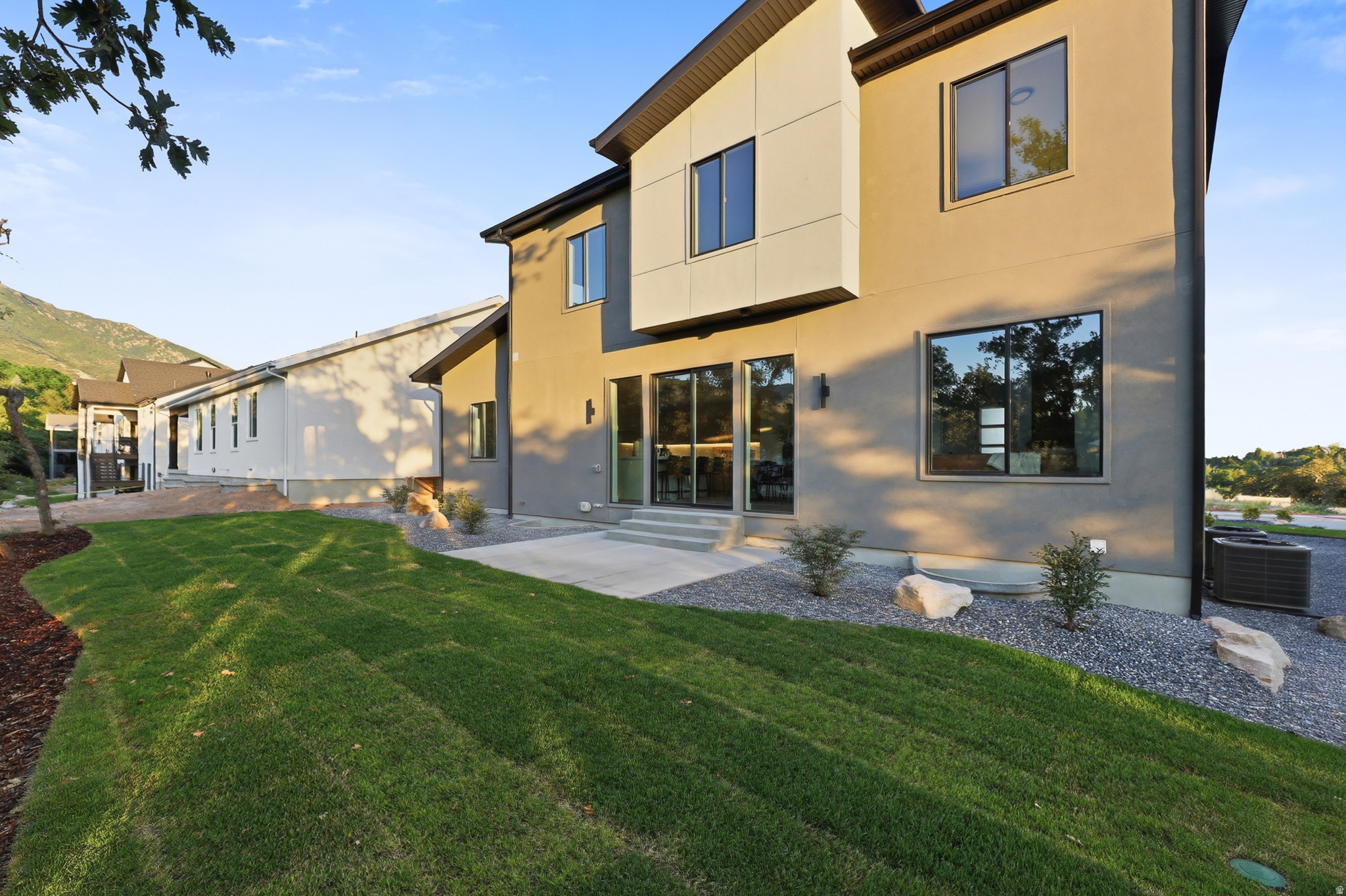 main property photo 50