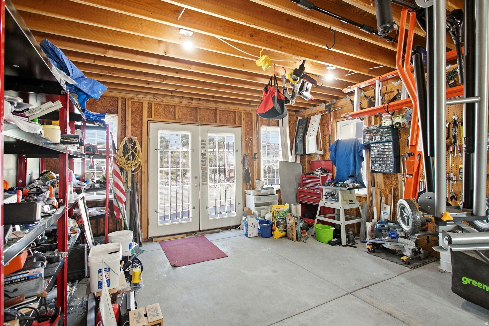 main property photo 50