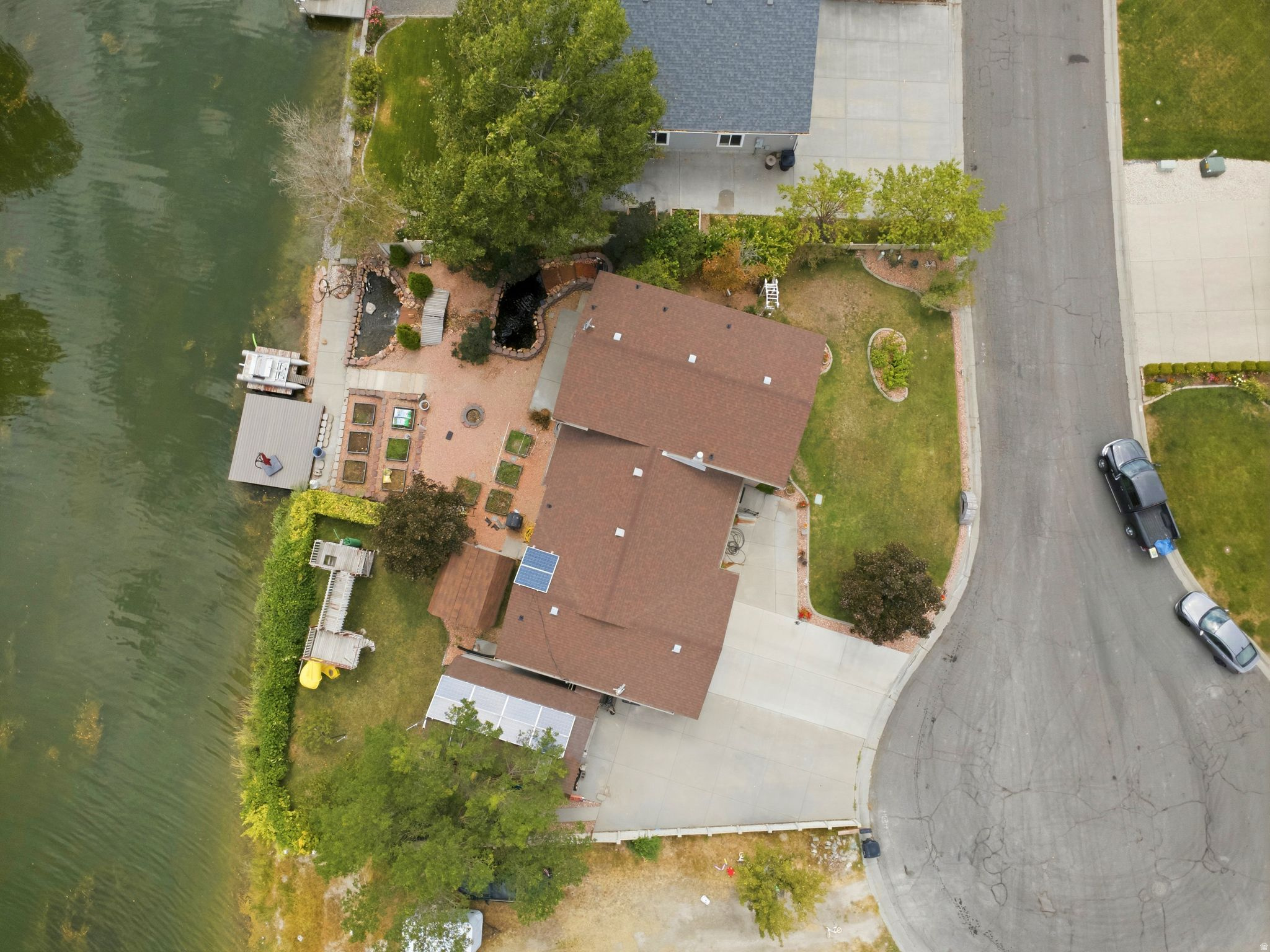 main property photo 73