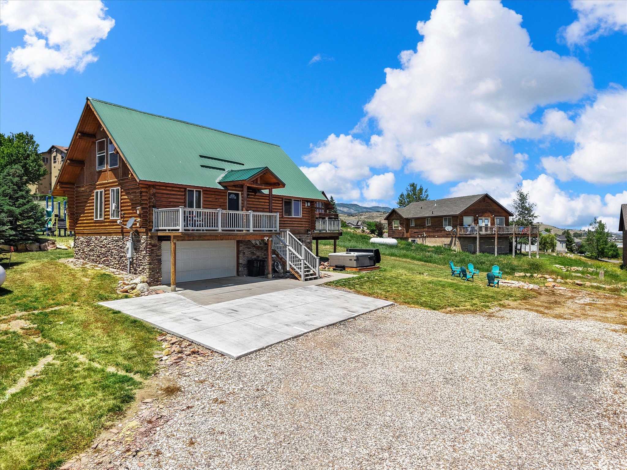 main property photo 40