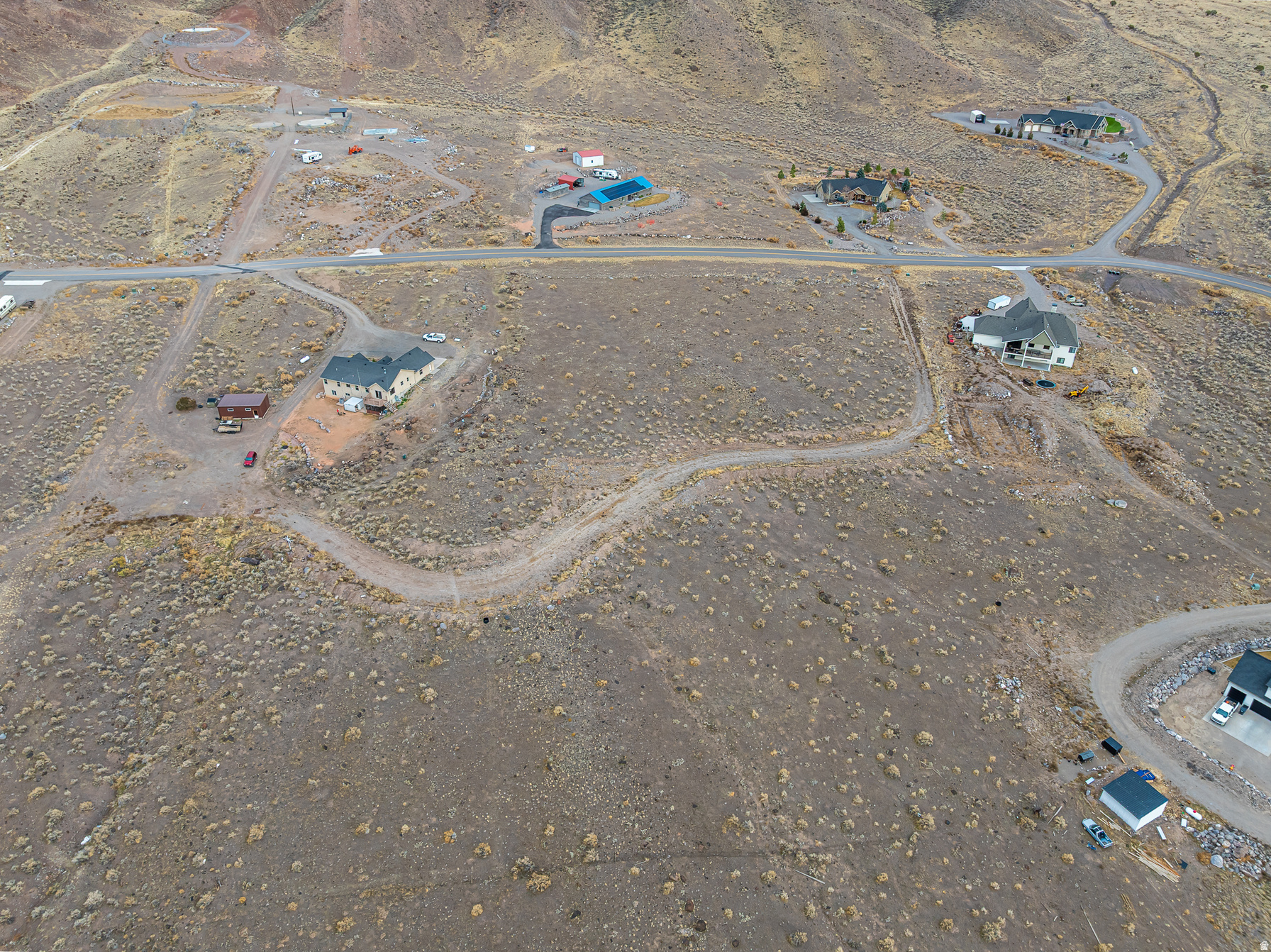 main property photo 6