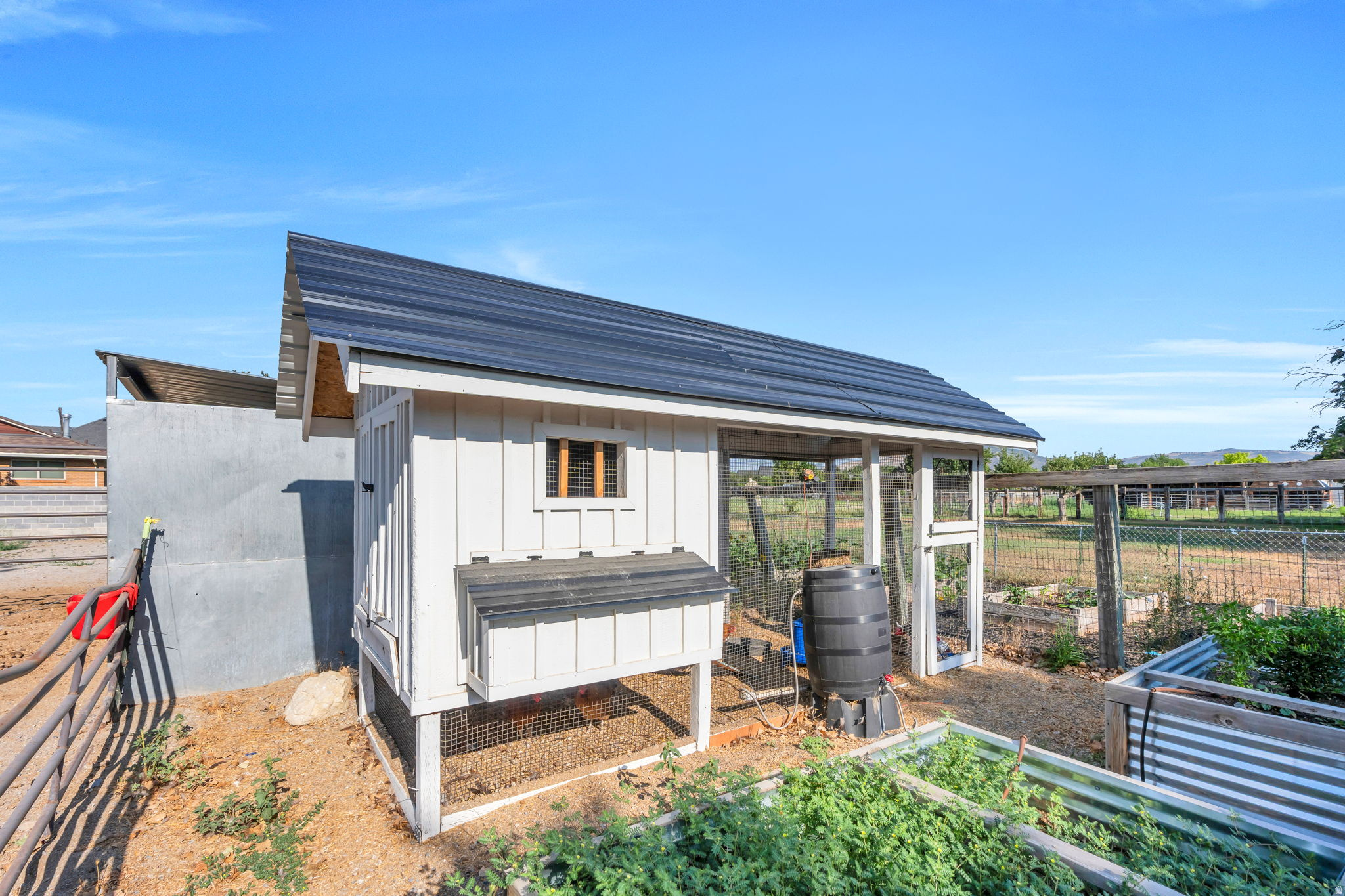 main property photo 26