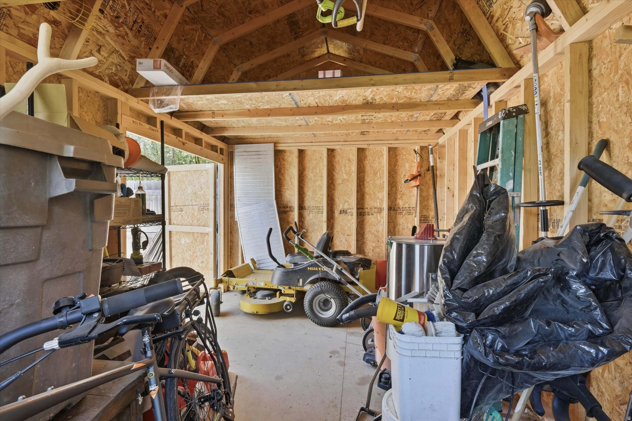 main property photo 47