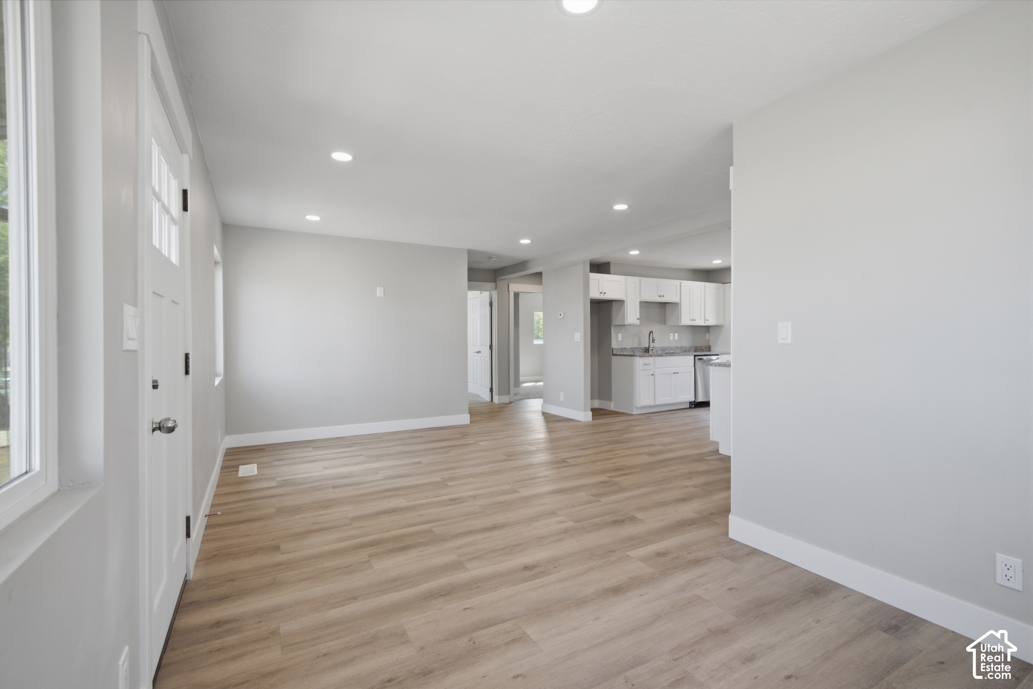 property viewer photo 9