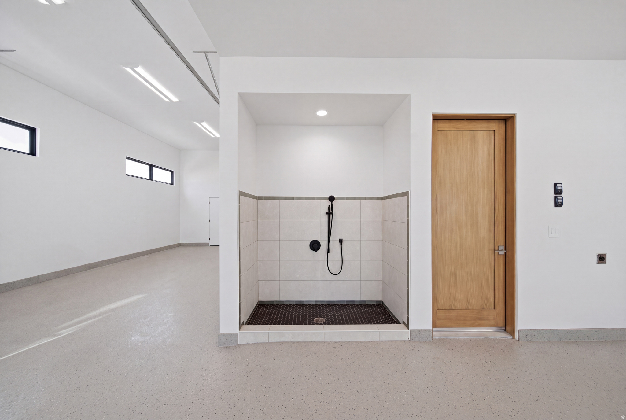 main property photo 126