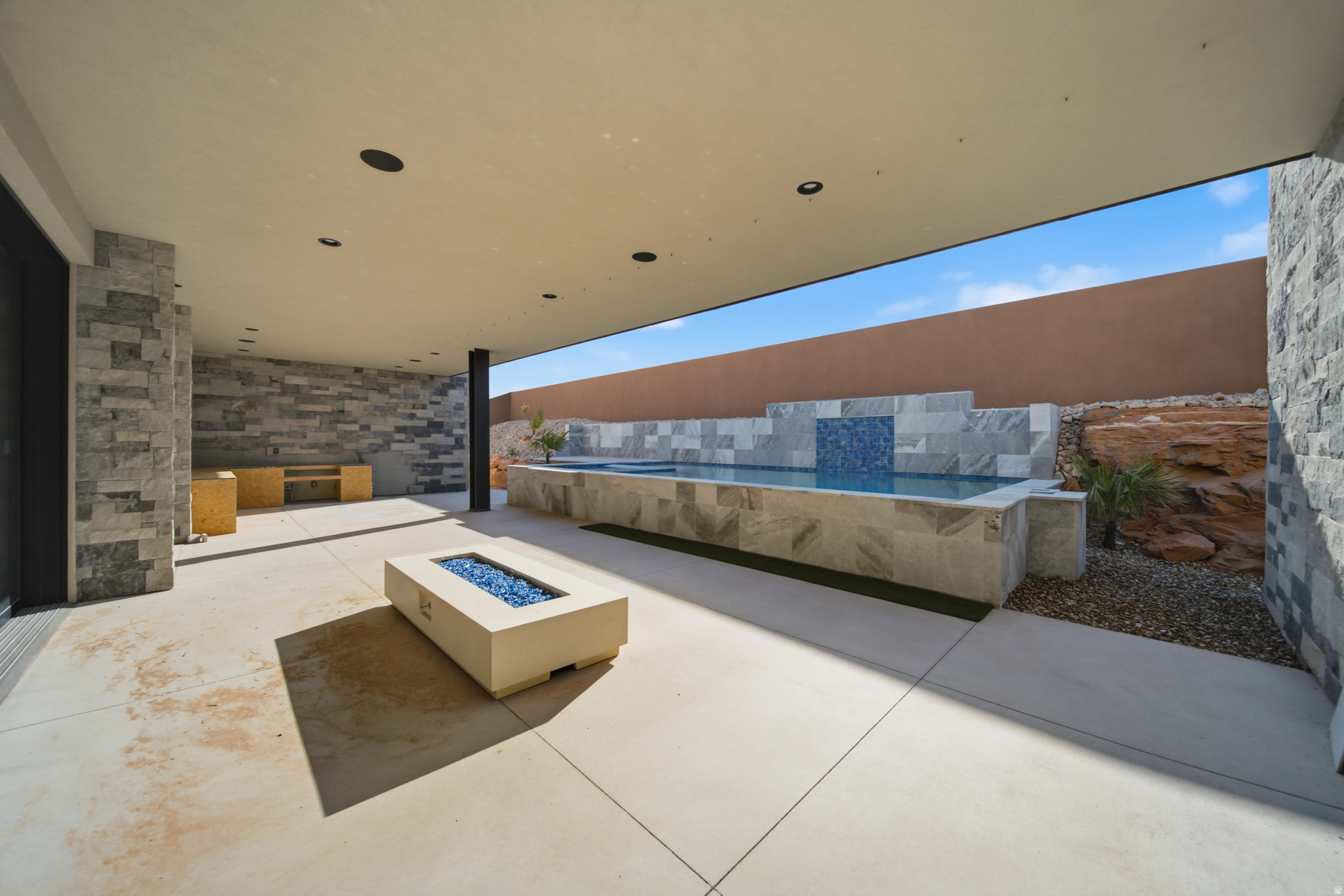 main property photo 67