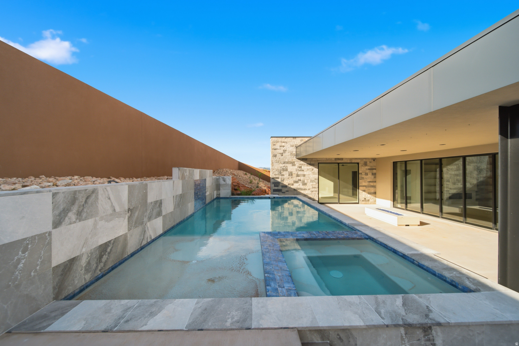 main property photo 70