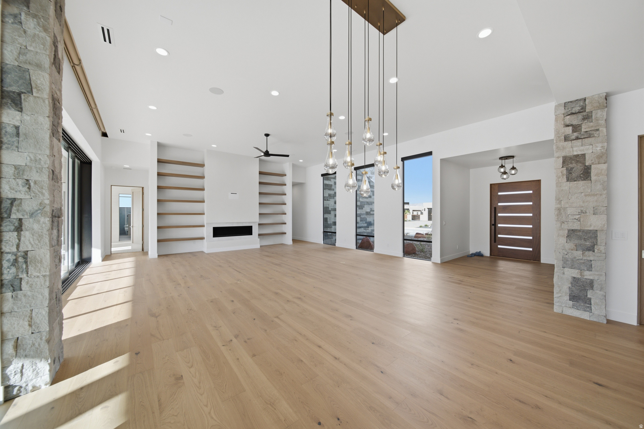 main property photo 91