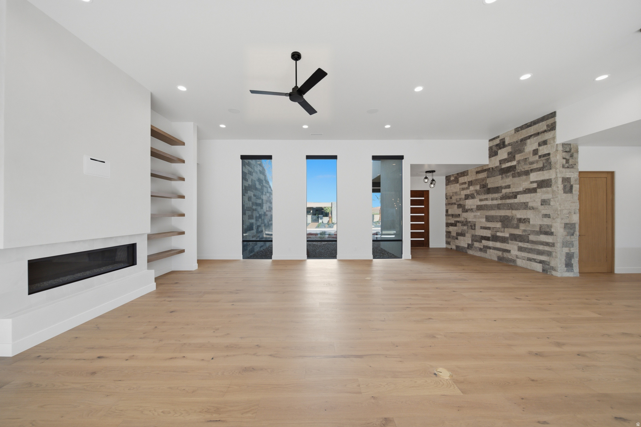 main property photo 94