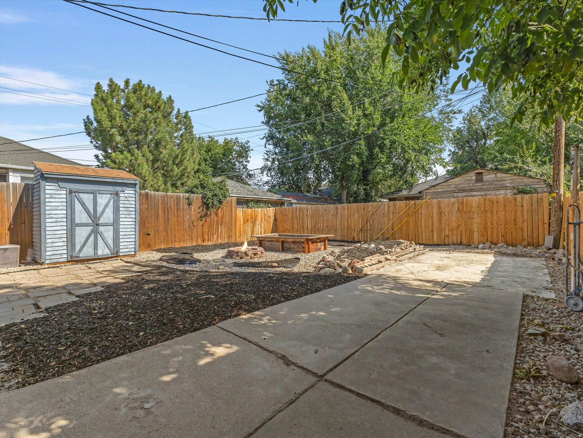 main property photo 18