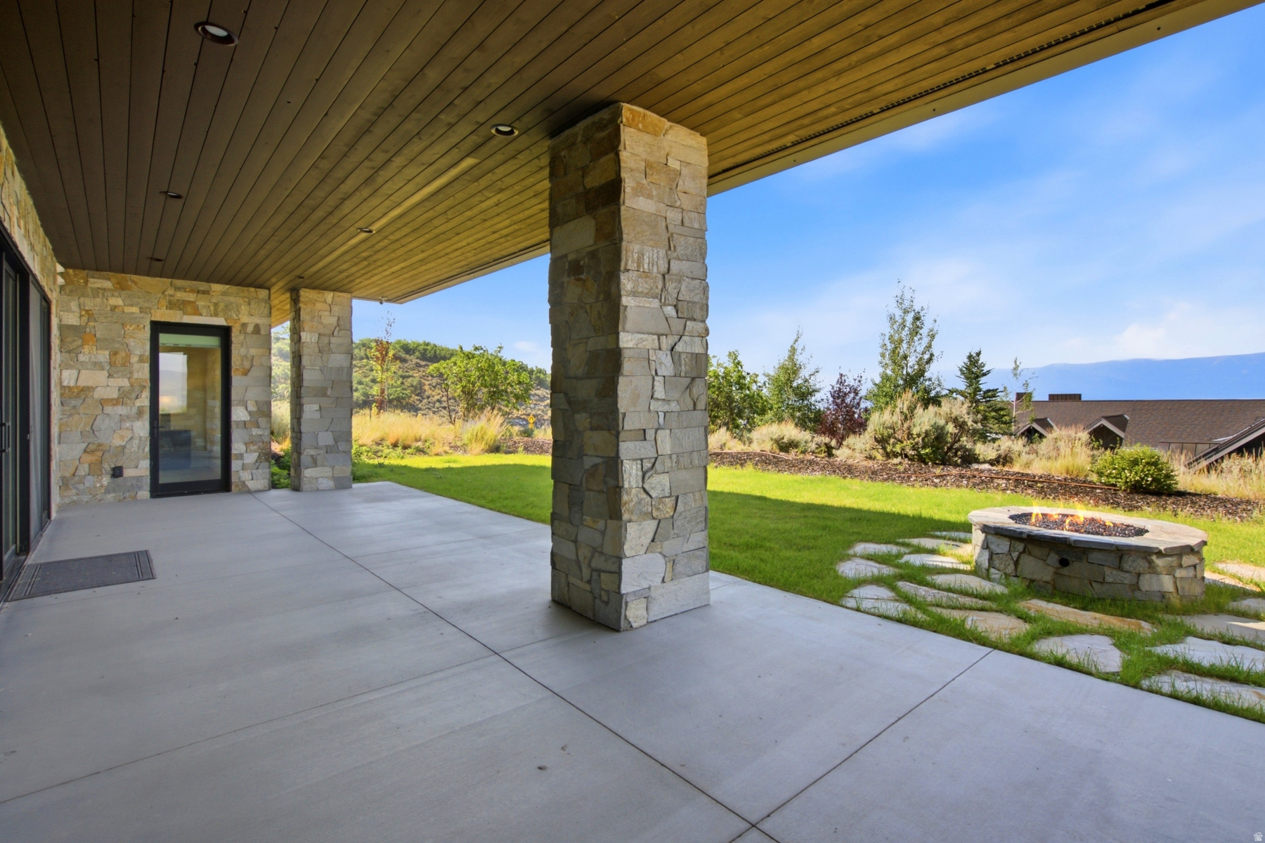main property photo 54