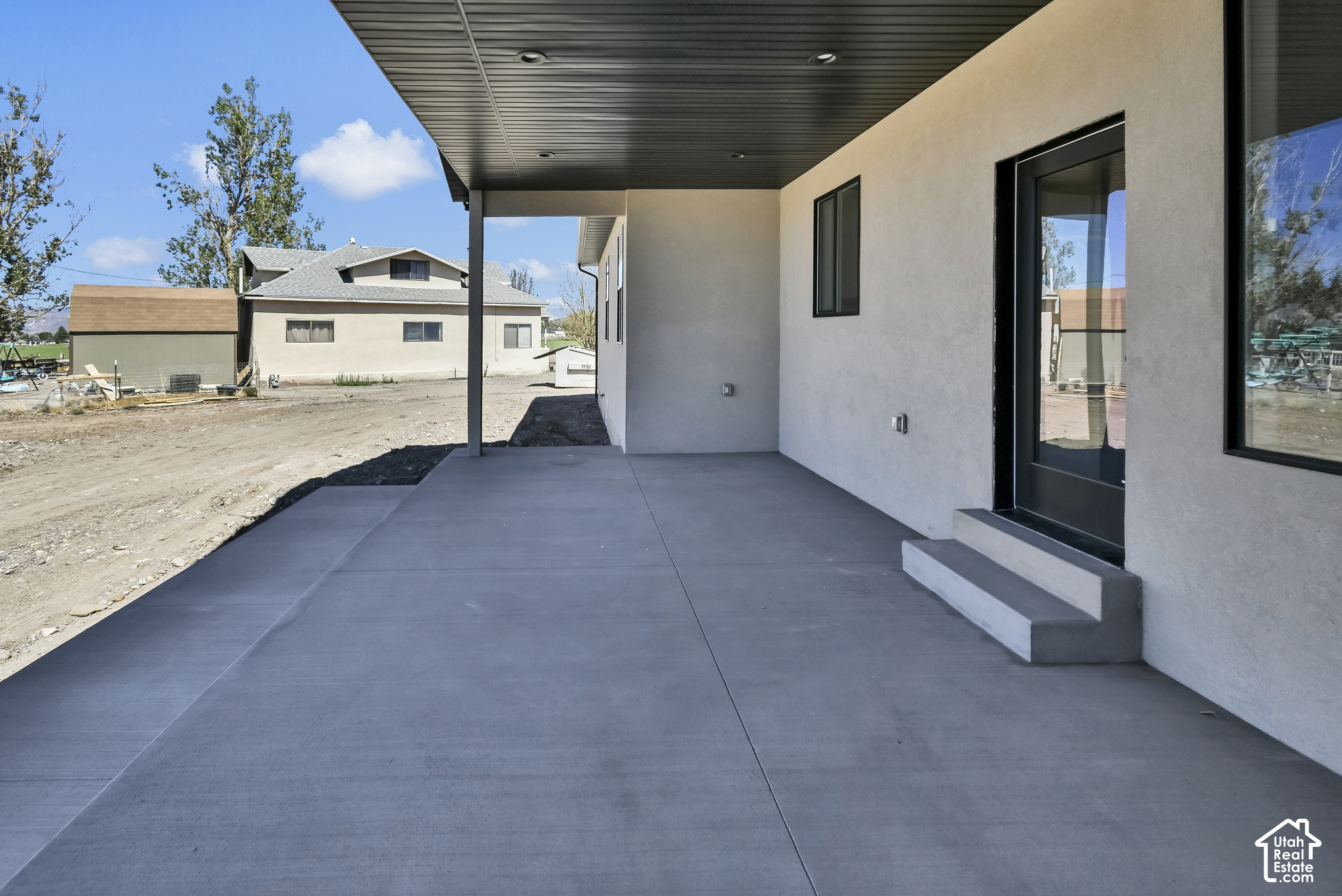 main property photo 35