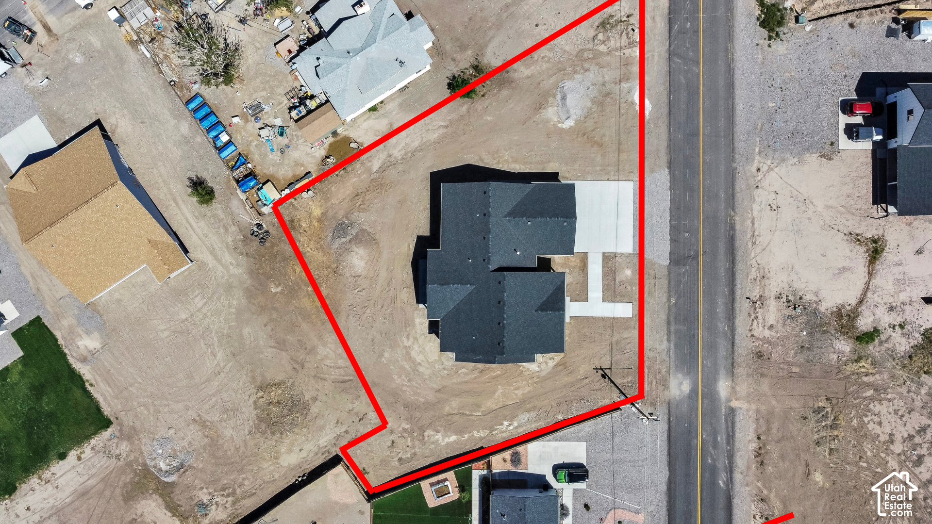 main property photo 41