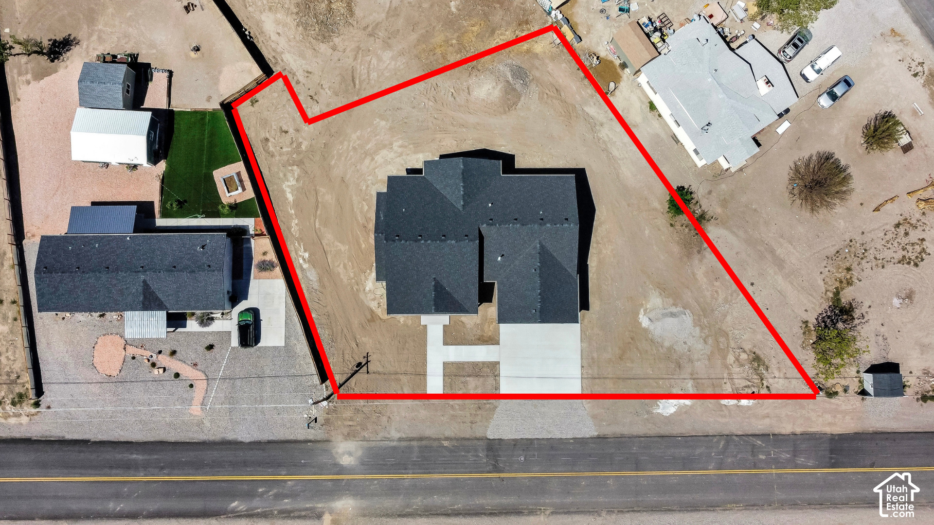 main property photo 43