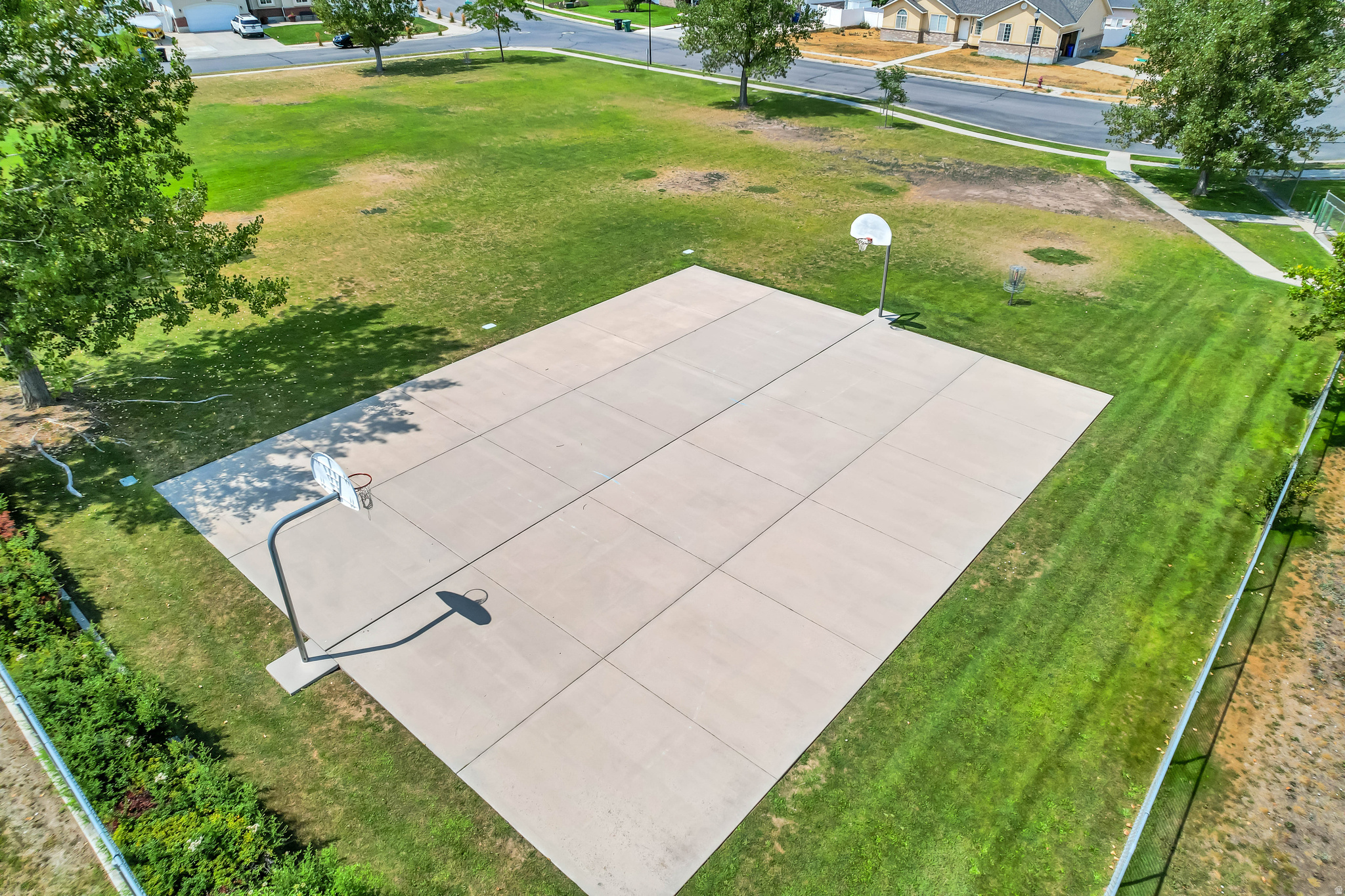 main property photo 45