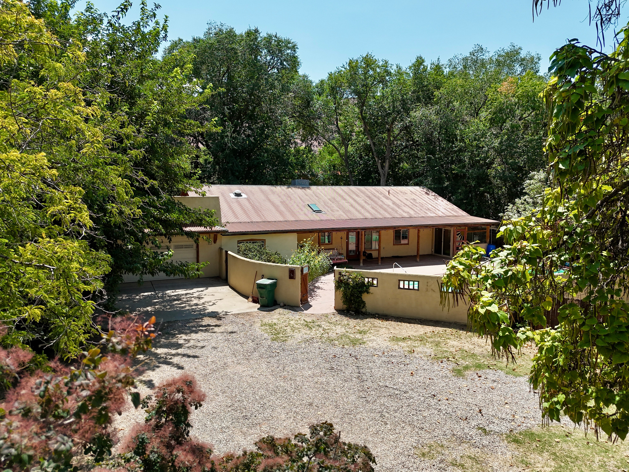 main property photo 26