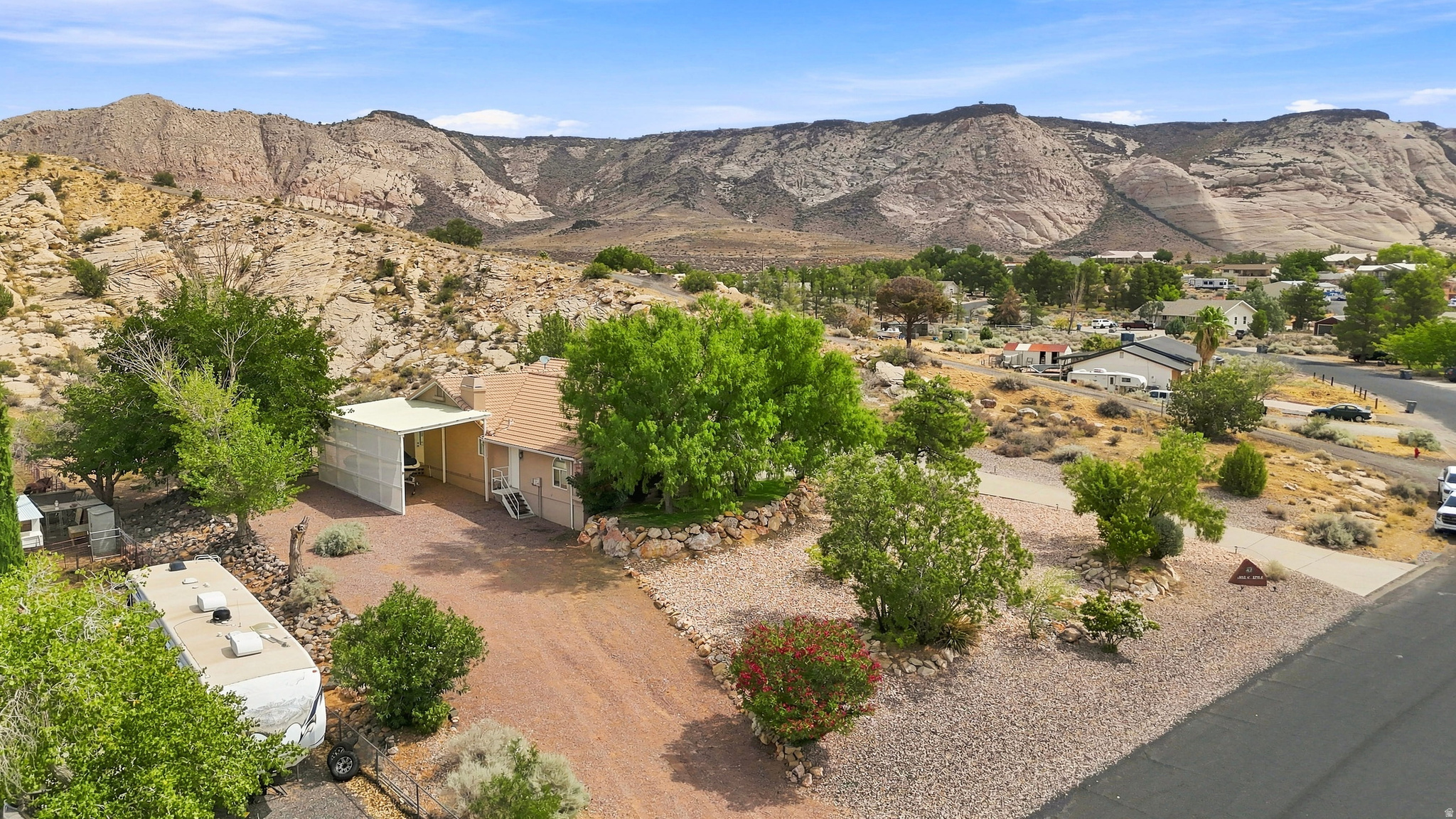 main property photo 59