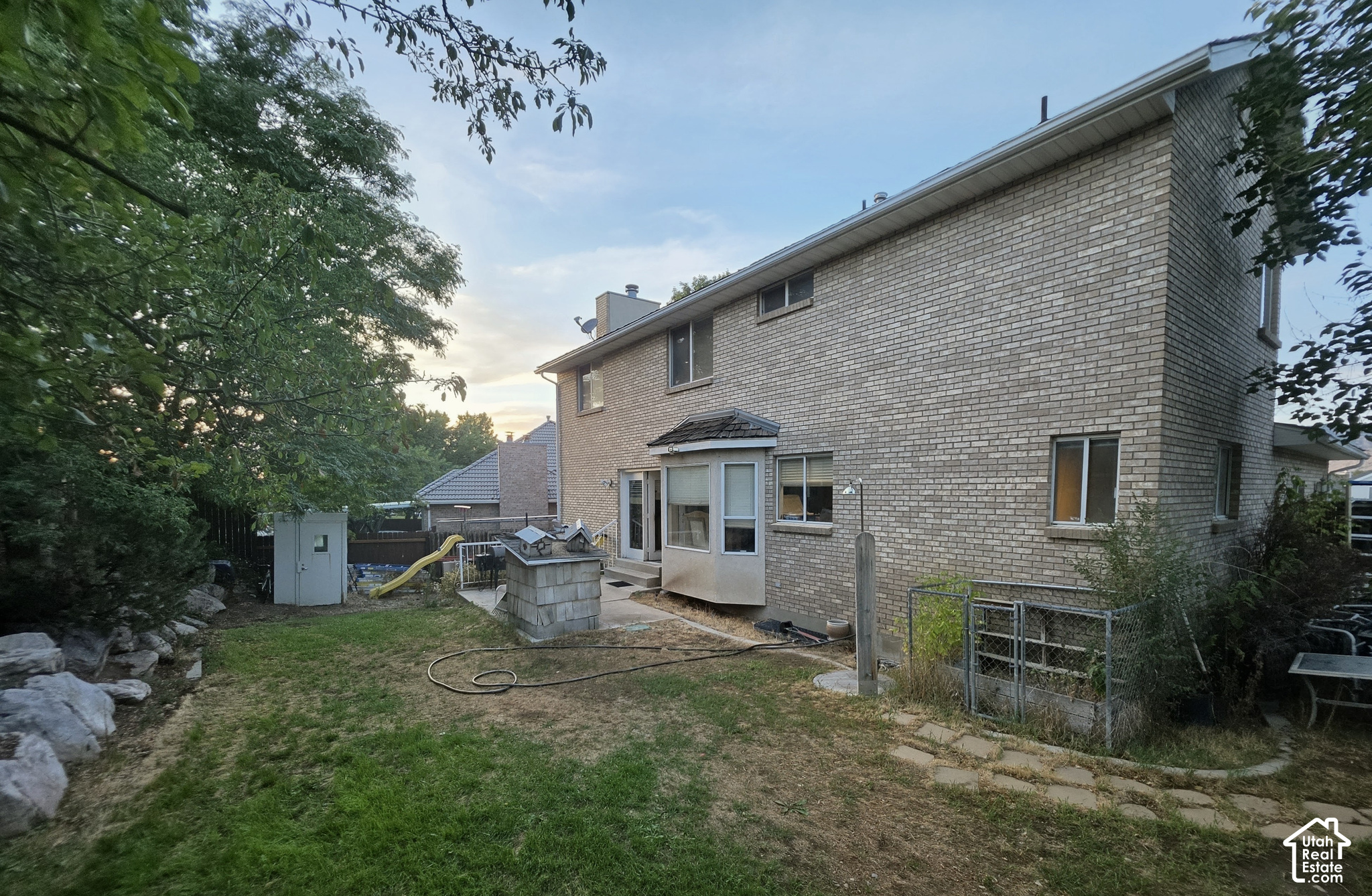 main property photo 5