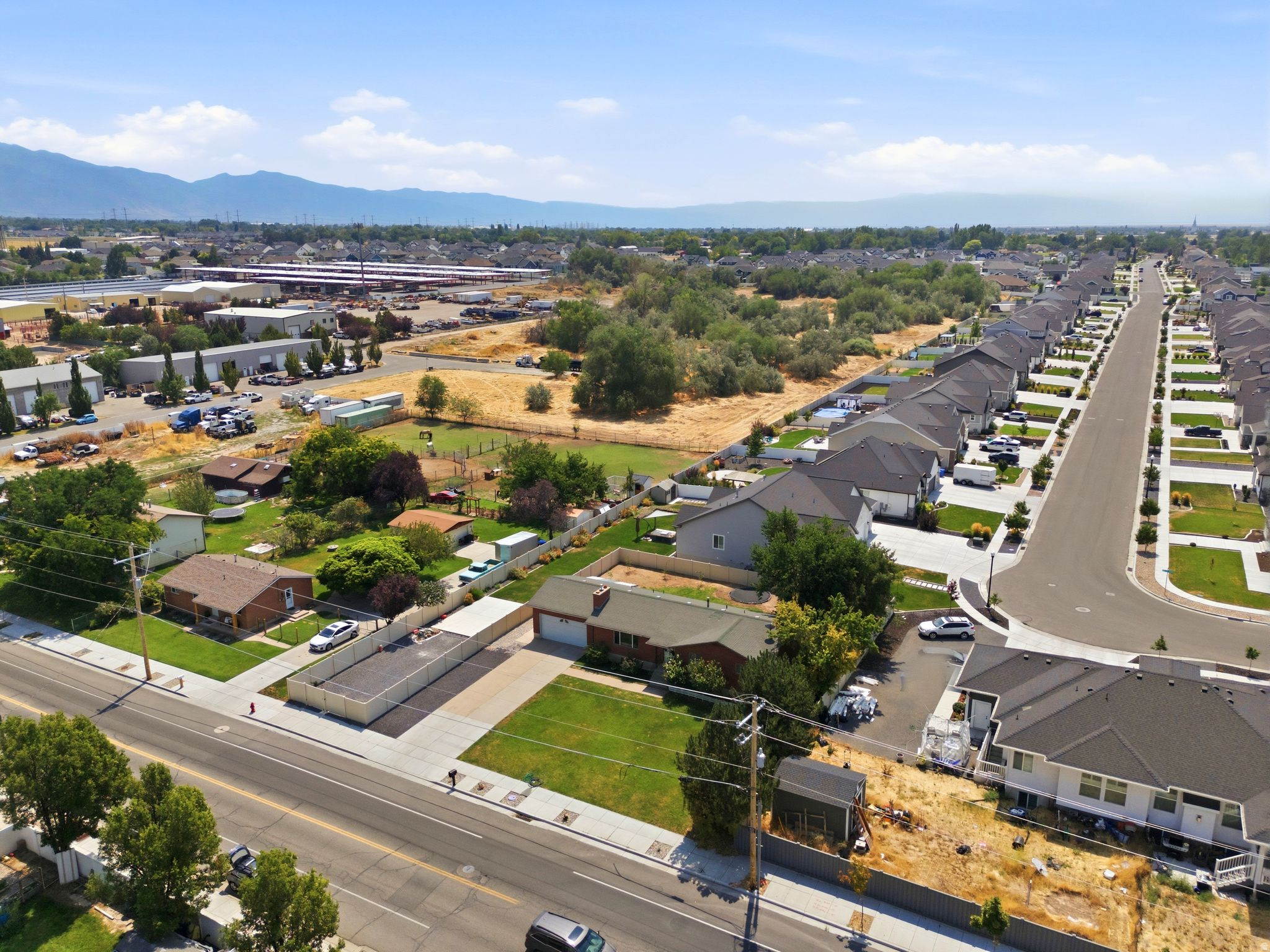 main property photo 17