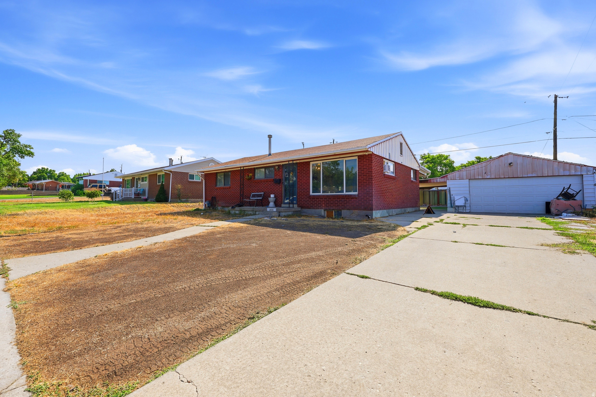 main property photo 26