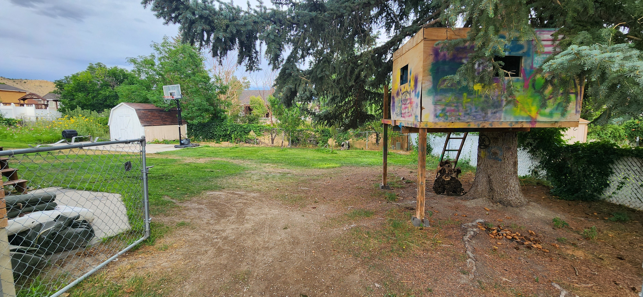 main property photo 38