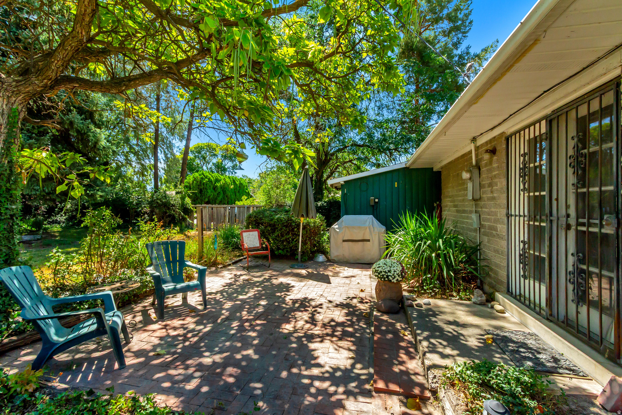 main property photo 20