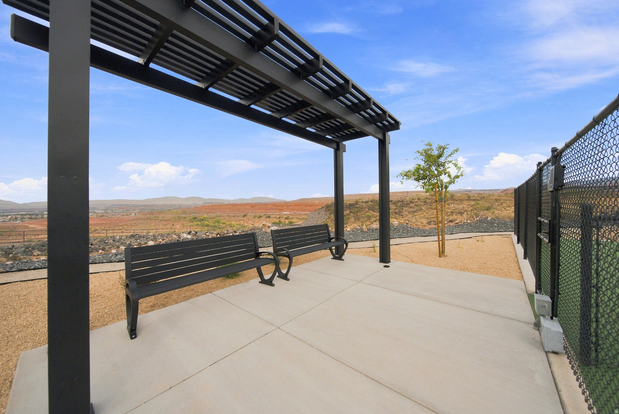 main property photo 50