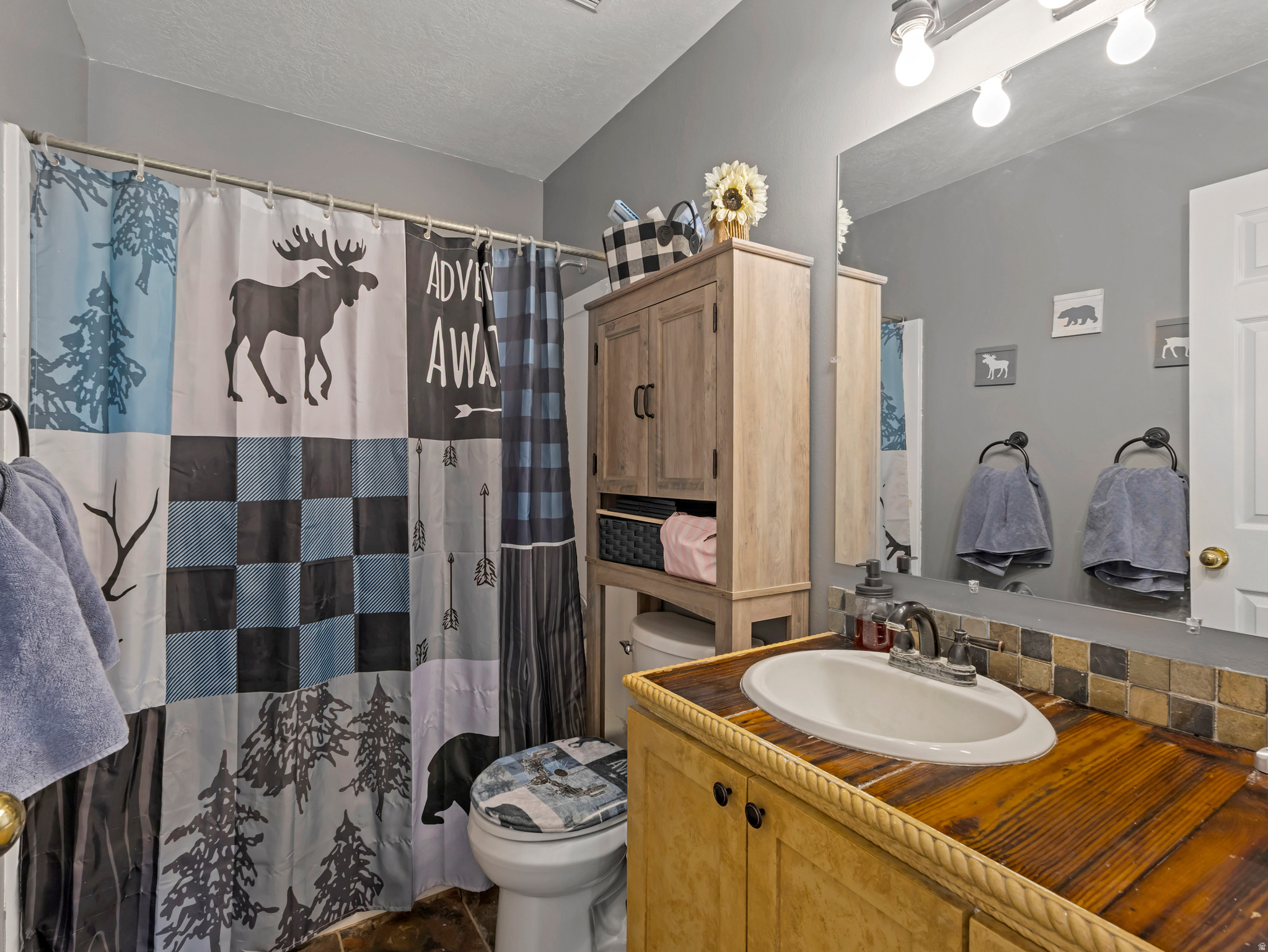 main property photo 9