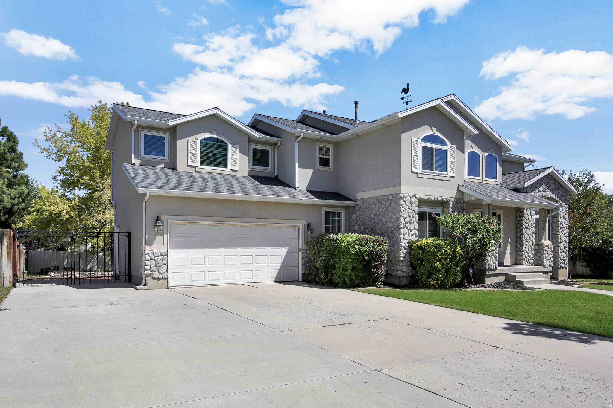 main property photo 18