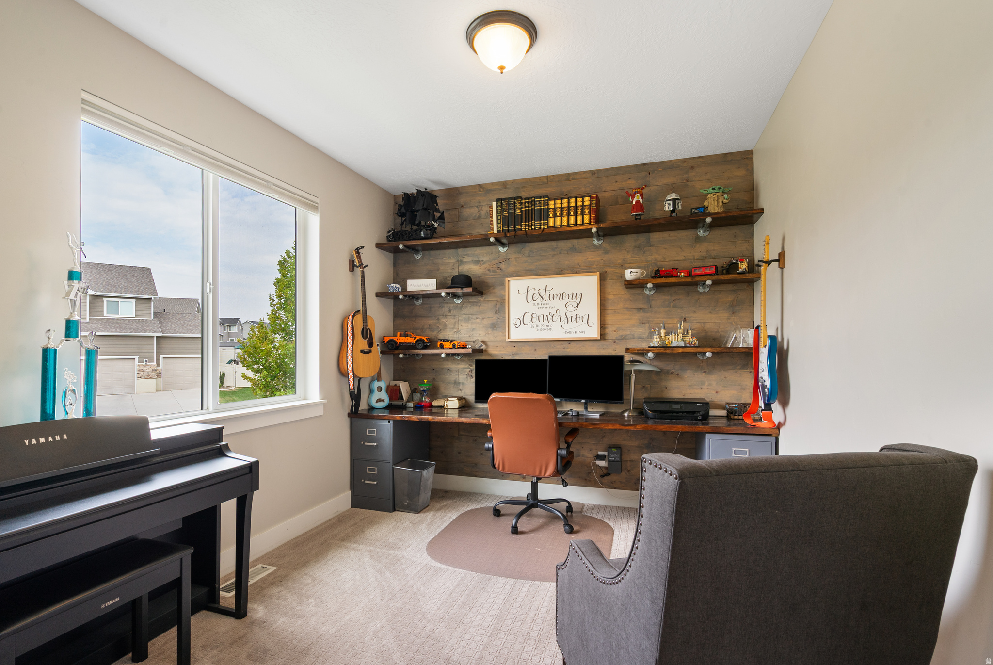 main property photo 18