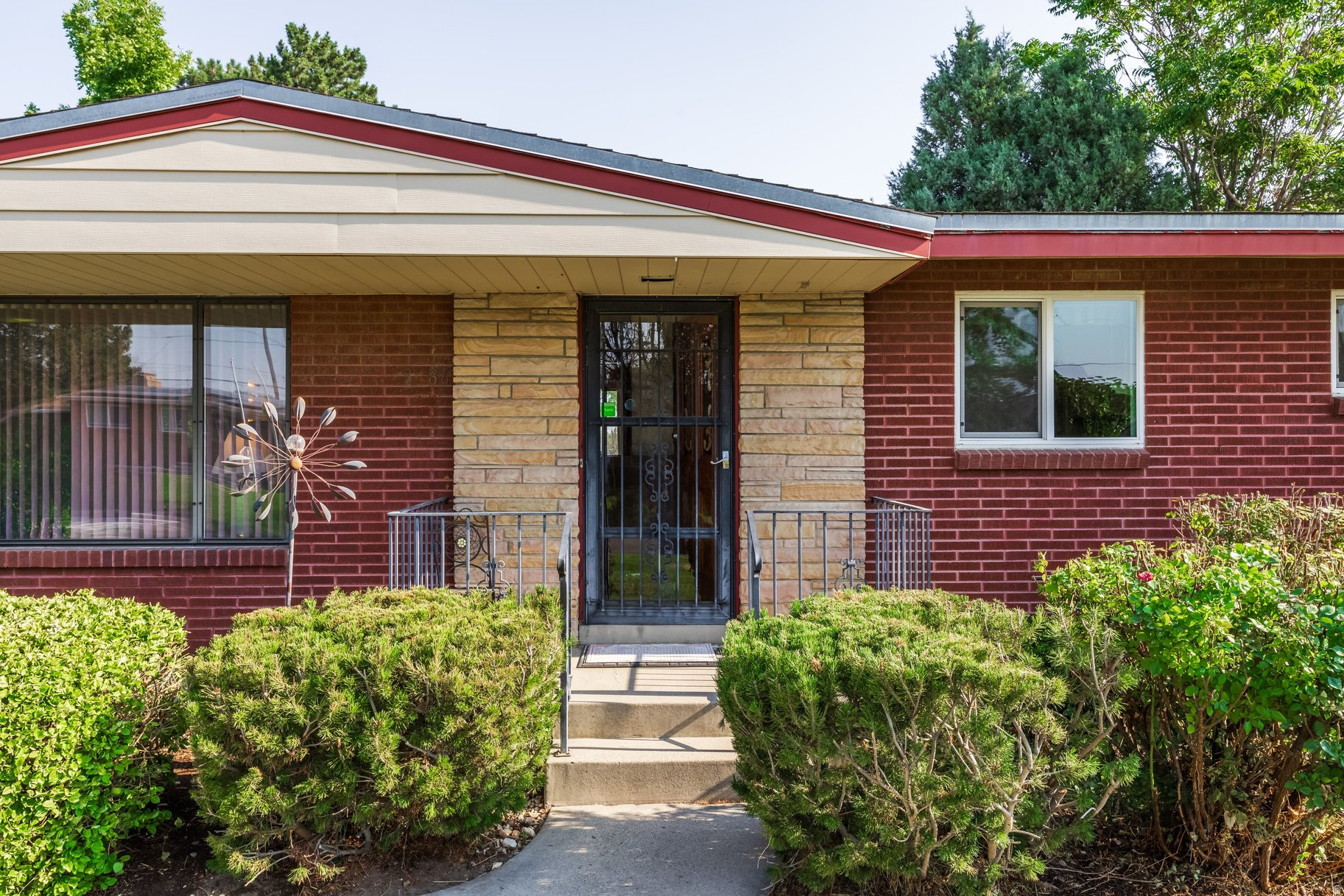 main property photo 34