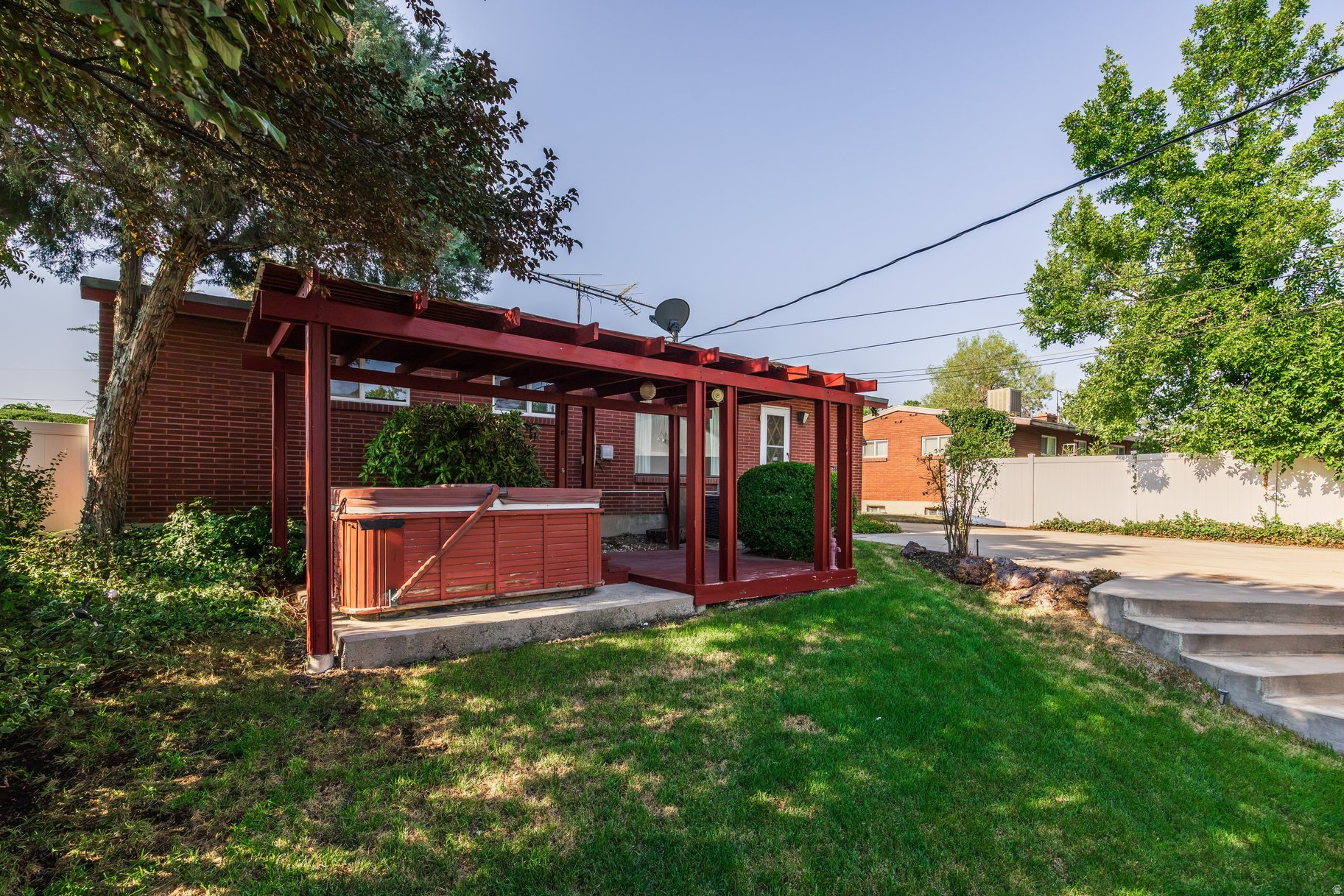 main property photo 46