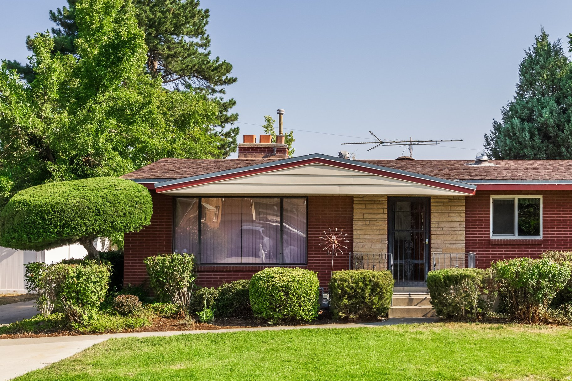 main property photo 47