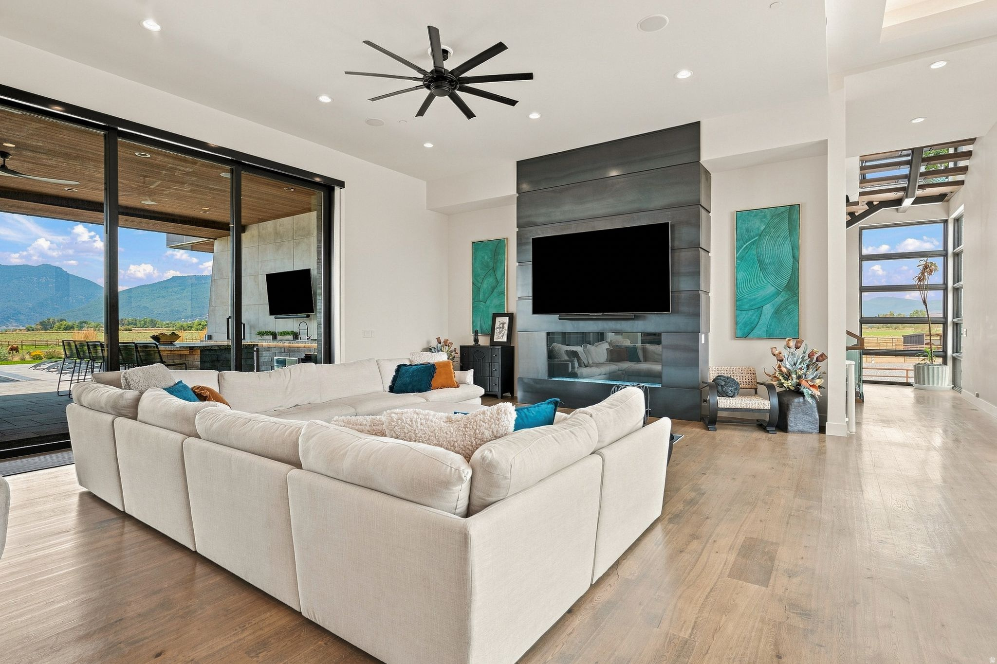main property photo 167