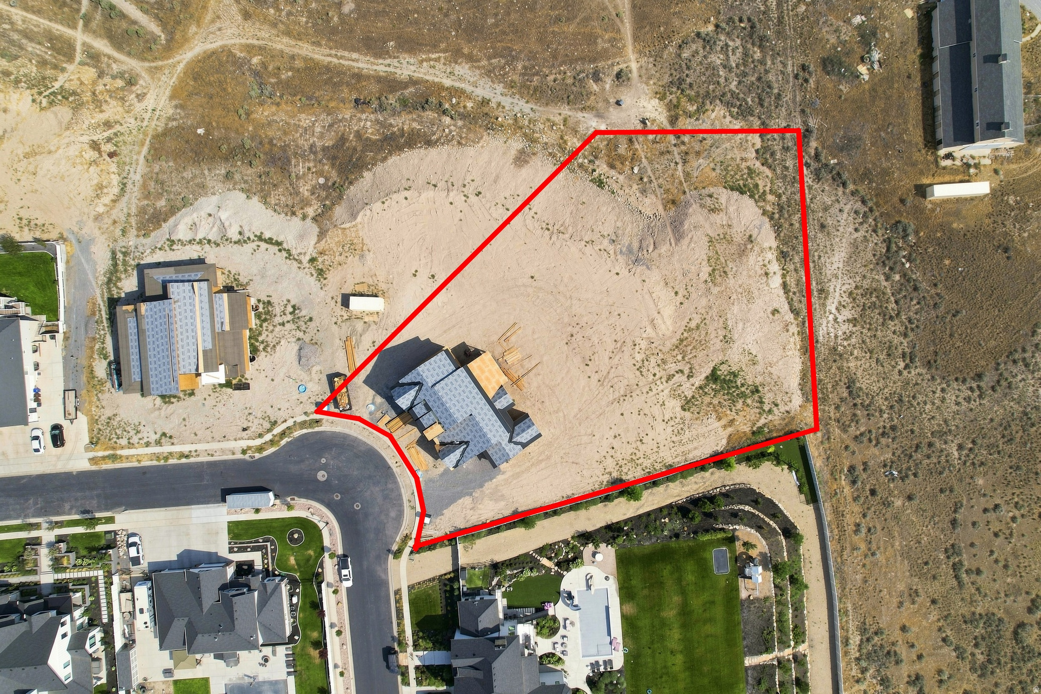 main property photo 14